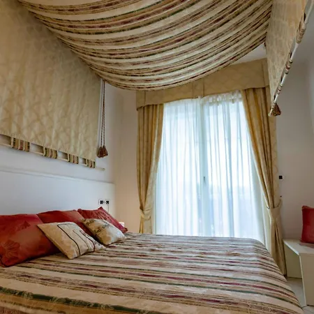Exclusive Penthouse With Jacuzzi And Sea Views Apartmán *